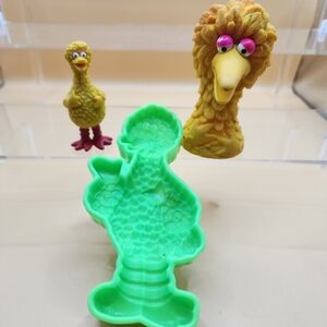 Big Bird Lot Finger Puppet, Play Doh Mold, PVC Figurine Toy Sesame Street